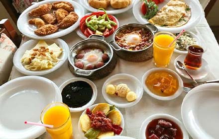 Karşıyaka’nın En Güzel Kahvaltı Mekanları